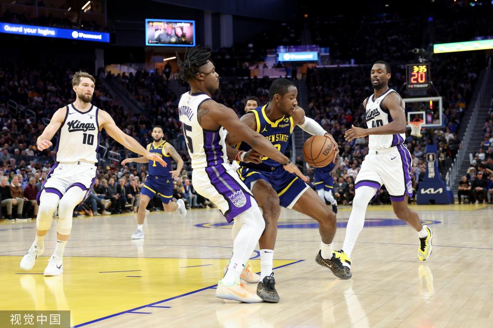 对彼此动作 对彼此动作