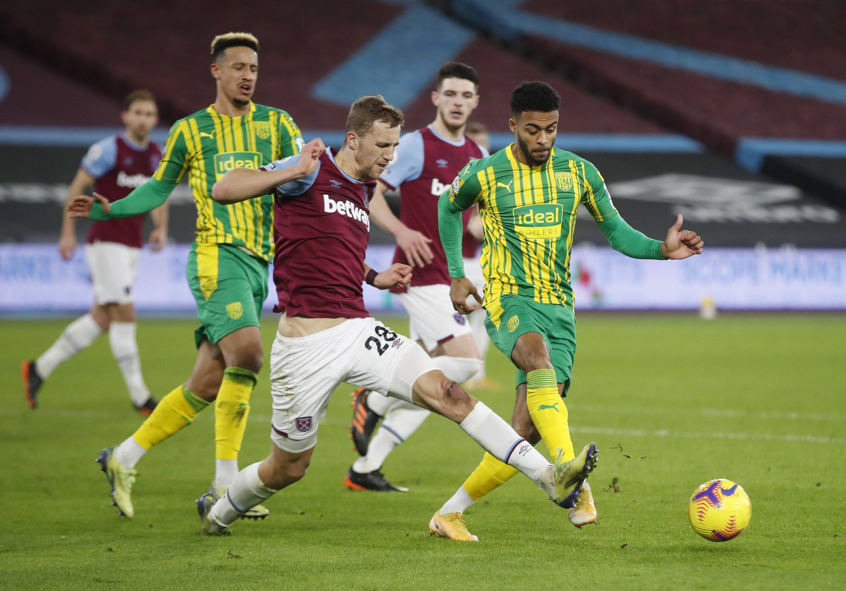 绿茵场上 绿茵场上